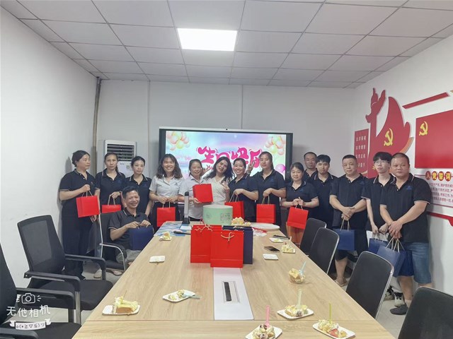 暖心庆生 共度美好 | “楚钢精密”2025年第二季度员工生日会圆满举行